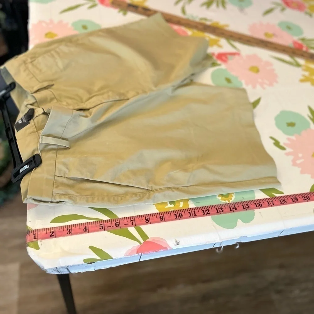 H&M regular fit size 34 shorts